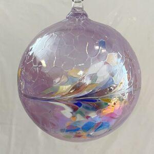Kugel zum hängen bunte Glaskugel violett bunt mundgeblasenes Kristallglas Fensterdekoration Durchmesser ca. 10 cm