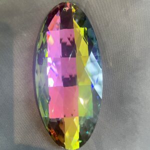 Kristall Prisma oval zum hängen Feng shui Sun Catcher irisierend Höhe 12 cm Breite 4,5 cm
