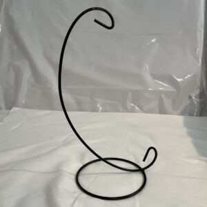 Schwarzer Metall Ständer für Hängeobjekte Höhe 23 cm Breite und Tiefe 10 cm ohne Dekoration