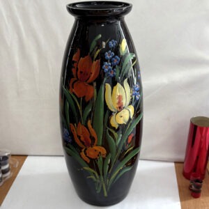 Antike Glas Vase mundgeblasen Höhe ca. 40 cm, Ø ca. 16 cm obere Öffnung ca. 12 cm schwarz mit Bemalung mit leichtem Bemal. Abtrieb Herstellung ca. 1920 belgische Boom Glas